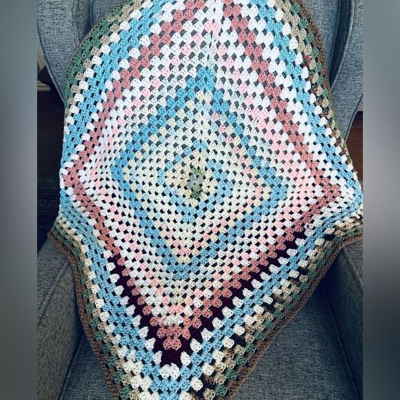 Handmade Vintage Crochet Afghan Throw Baby Blanket - Picture 4 of 5